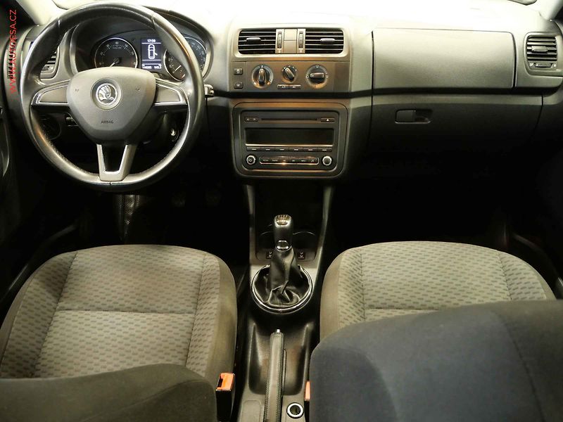 Škoda Roomster (2014) 1.2 TSI, AC, výhřev sed. - fotka 8 z 17