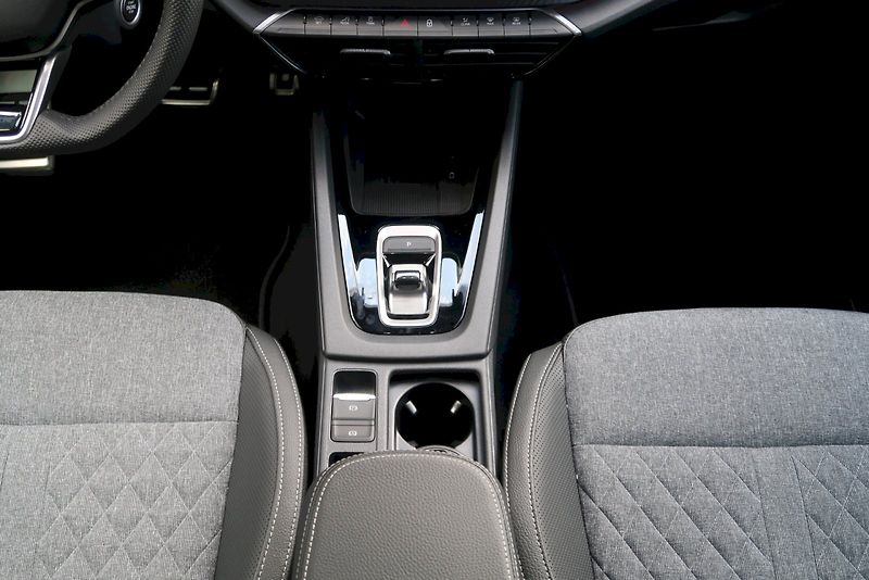 Škoda Octavia (2025) Combi SportLine 1,5 TSi m-HEV - fotka 11 z 32