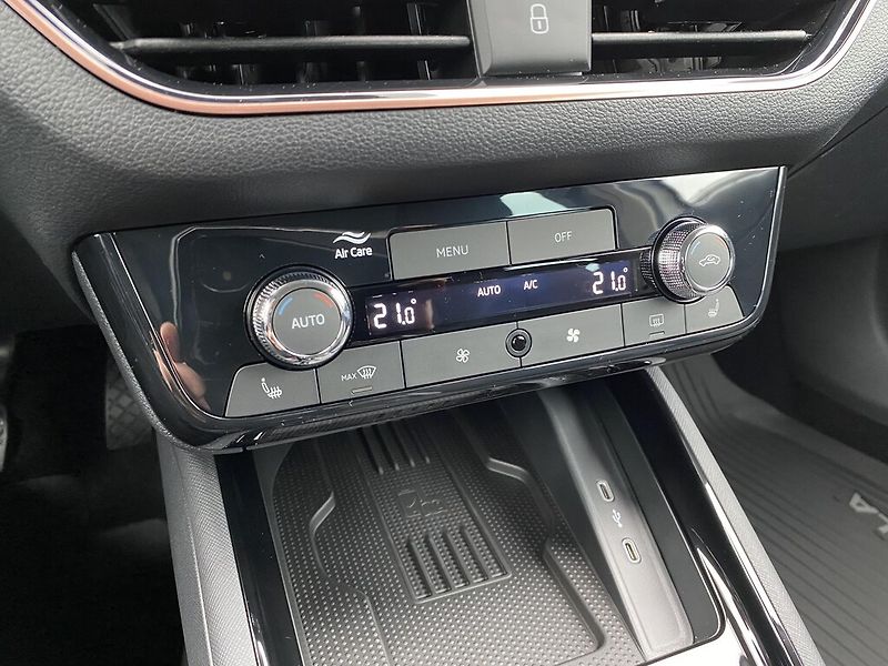 Škoda Scala 1,0 TSI 85 kW Selection - fotka 21 z 27