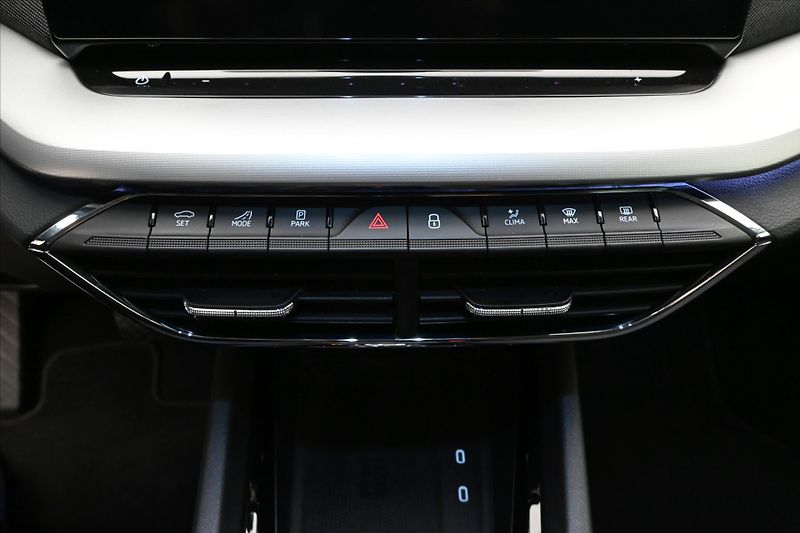 Škoda Octavia 1,0 TSI e-TEC 81kW DSG Style Z - fotka 22 z 33