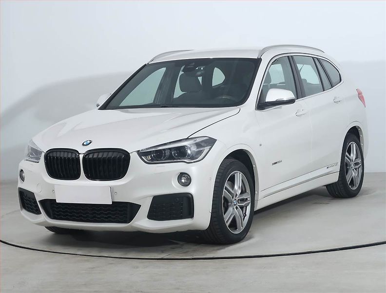 BMW X1 (2017) M Sport xDrive20d, 4X4 - fotka 2 z 23