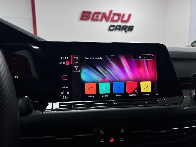 Volkswagen Golf GTI Clubsport 2.0 TSI 221 kW  - fotka 29 z 43