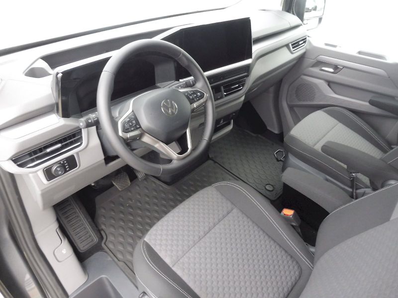 Volkswagen Caravelle (2026) Style DR 2,0 TDI 125kW 8AUT 4M - fotka 6 z 31