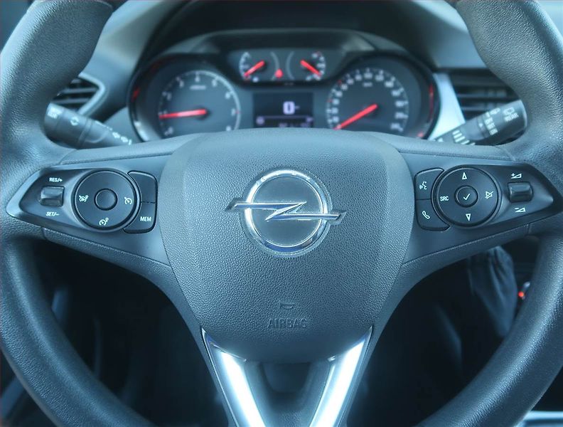 Opel Crossland X (2018) 1.2, Tempomat - fotka 15 z 15