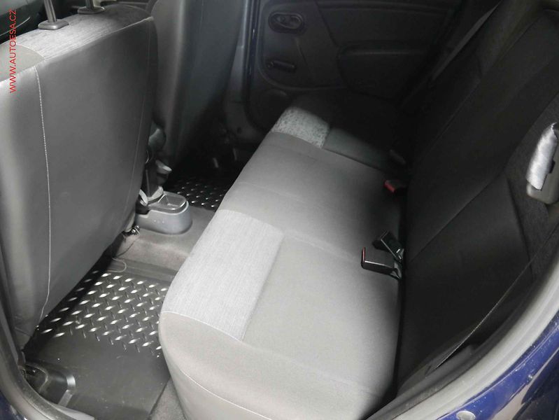 Dacia Duster (2011) 1.6i, ČR, STK3/28 - fotka 10 z 17