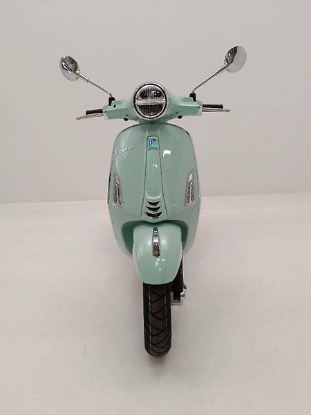 Vespa Primavera 125 3V ABS (2025) E5+ Verde Amabile - fotka 2 z 16
