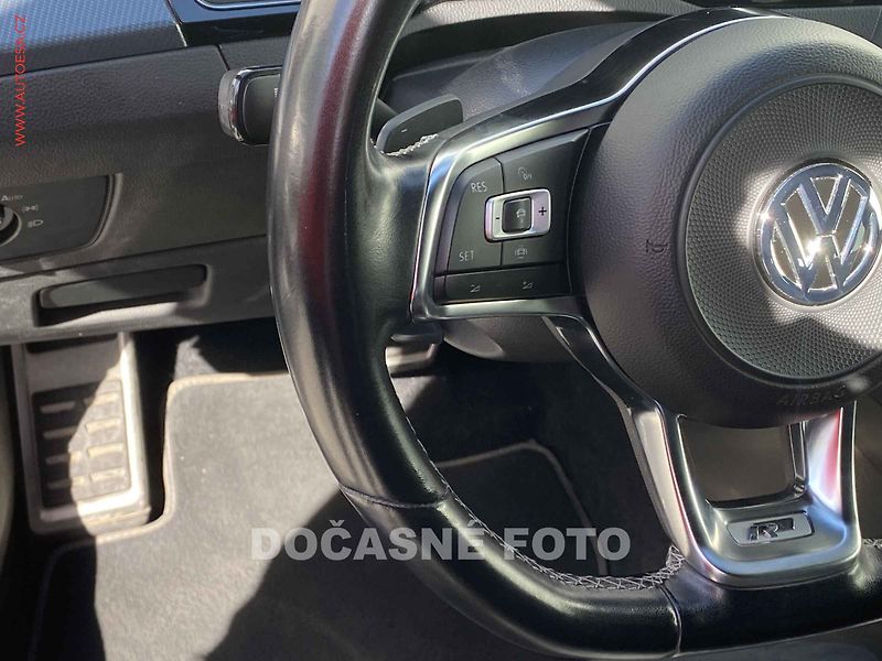 Volkswagen Arteon (2020) 2.0TSi, R-Line, DSG - fotka 14 z 20
