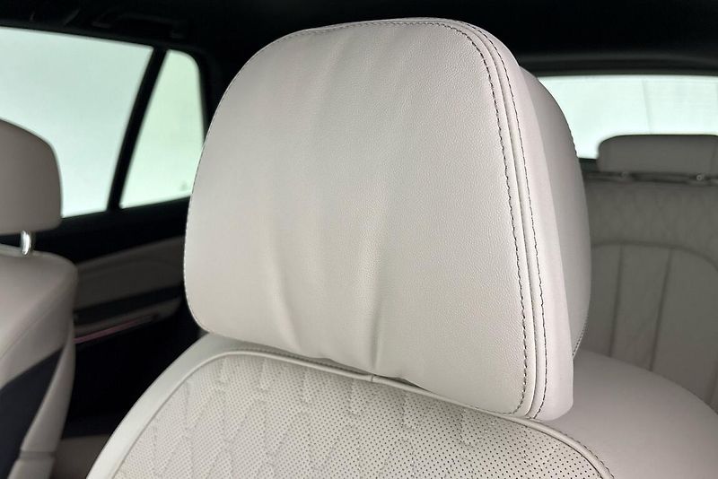 BMW X5 xDrive30d - fotka 9 z 28