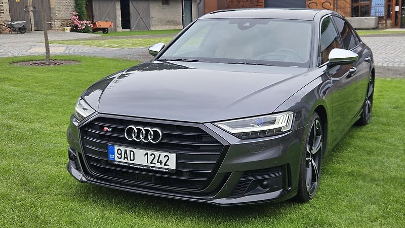 Audi S8 (2021) - fotka 2 z 24