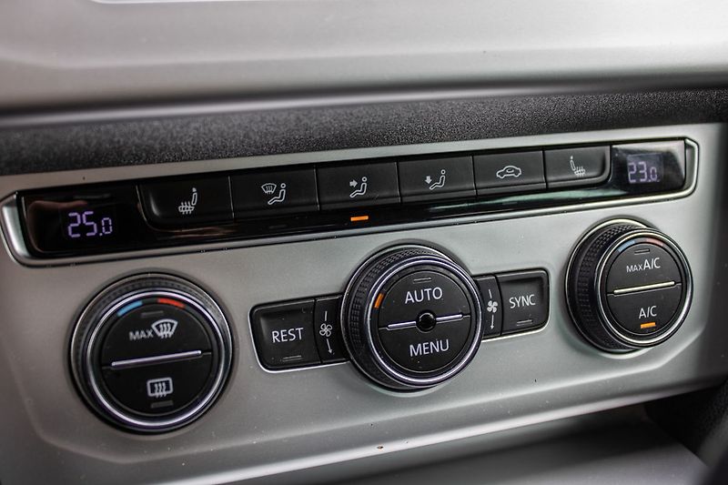Volkswagen Passat - fotka 19 z 26