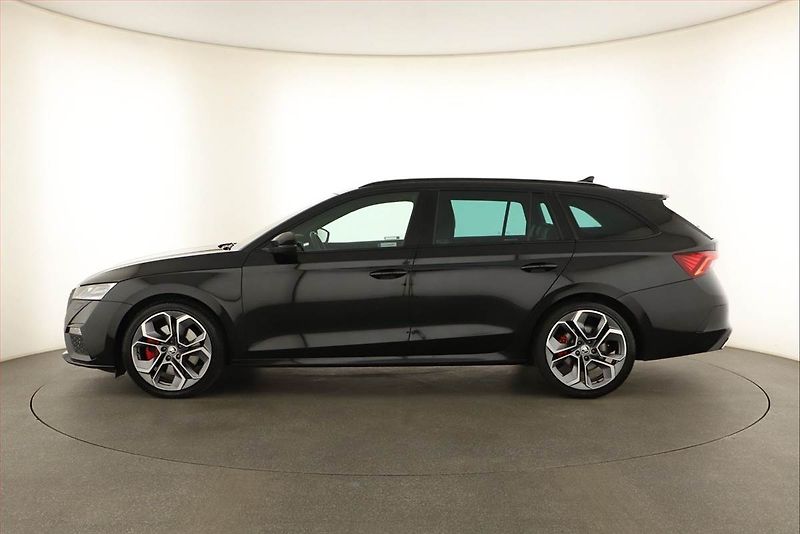Škoda Octavia (2022) RS 2.0 TSI - fotka 3 z 19