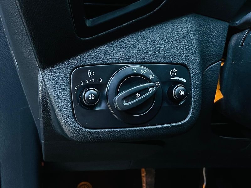 Ford Kuga 2.0TDCi MANUÁL SERVISKA TAŽNÉ  - fotka 38 z 46