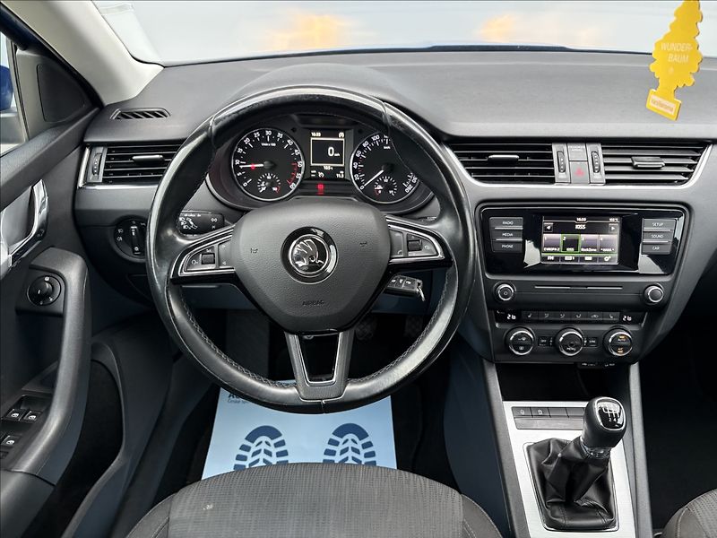 Škoda Octavia 2,0 TDI 110 KW STYLE - fotka 8 z 23