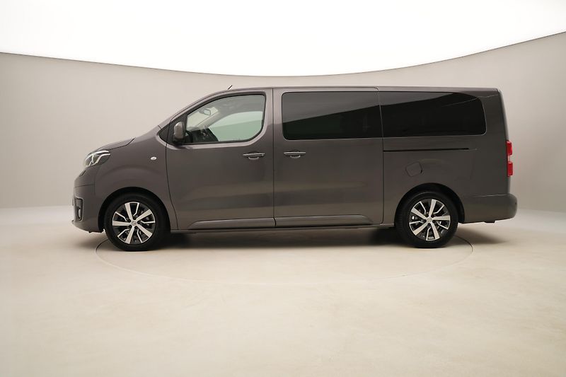 Toyota ProAce Verso 2.0 D-4D 130kW L2 AUT CZ - fotka 9 z 52