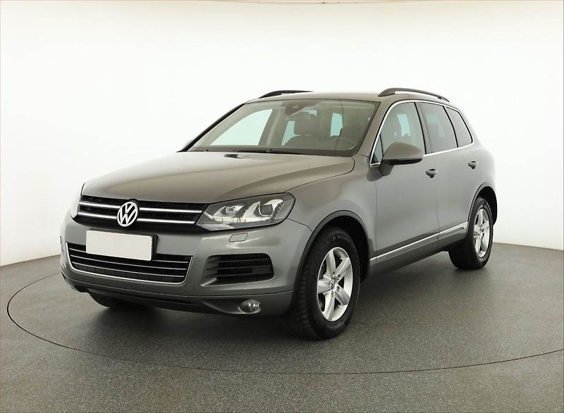Volkswagen Touareg (2013) 3.0 TDI, 4X4, Automat - fotka 2 z 21