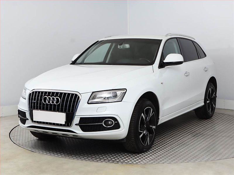 Audi Q5 (2017) 2.0 TDI, 4X4, Automat, Kůže - fotka 2 z 20