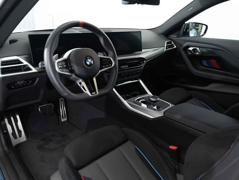 BMW Řada 2 M240i xDrive Coupé - fotka 12 z 21