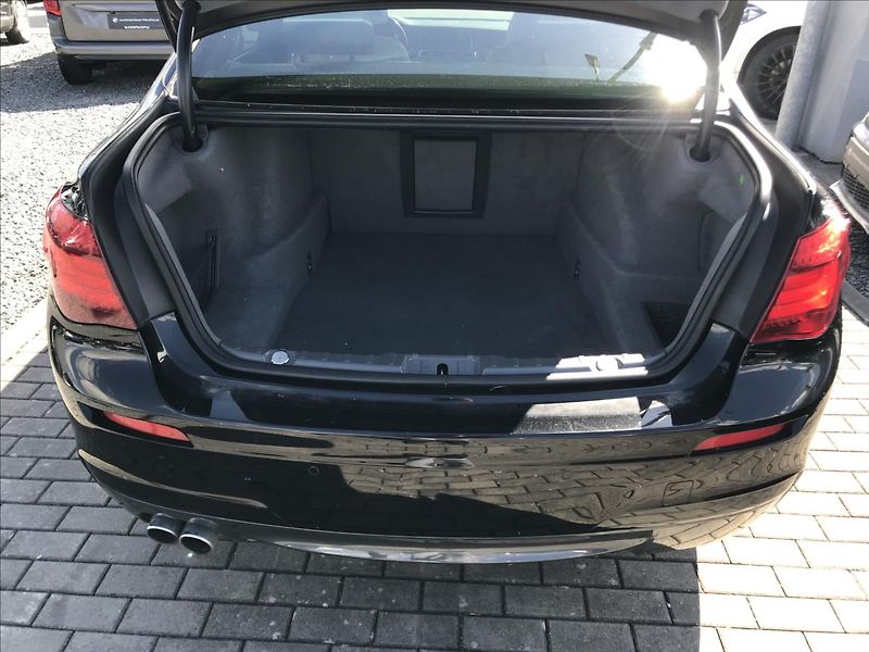 BMW Řada 7 3,0   xDrive M-paket - fotka 7 z 14