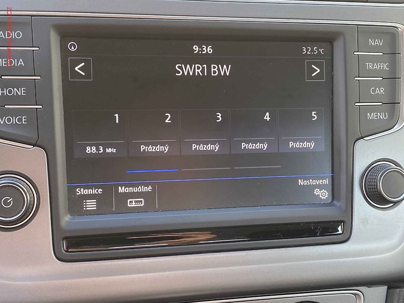 Volkswagen Polo (2017) 1.2 TSi, Allstar, park. čidla - fotka 15 z 17