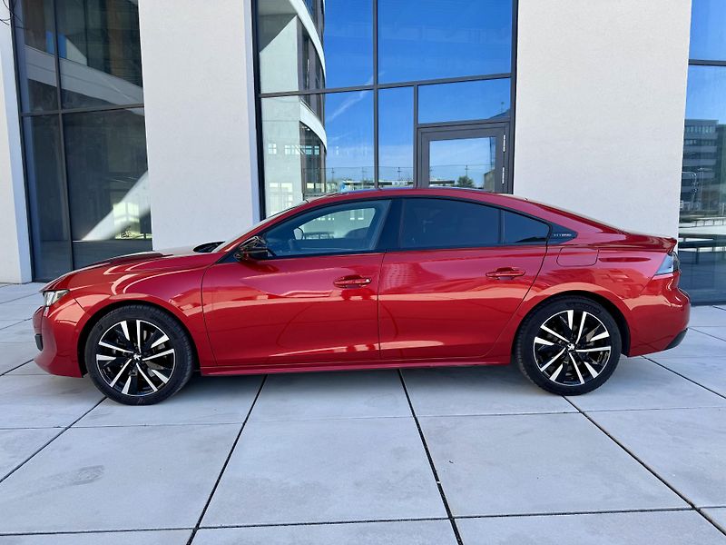 Peugeot 508 (2022) GT PLUG IN HYBRID 165KW e-EAT8 - fotka 2 z 44