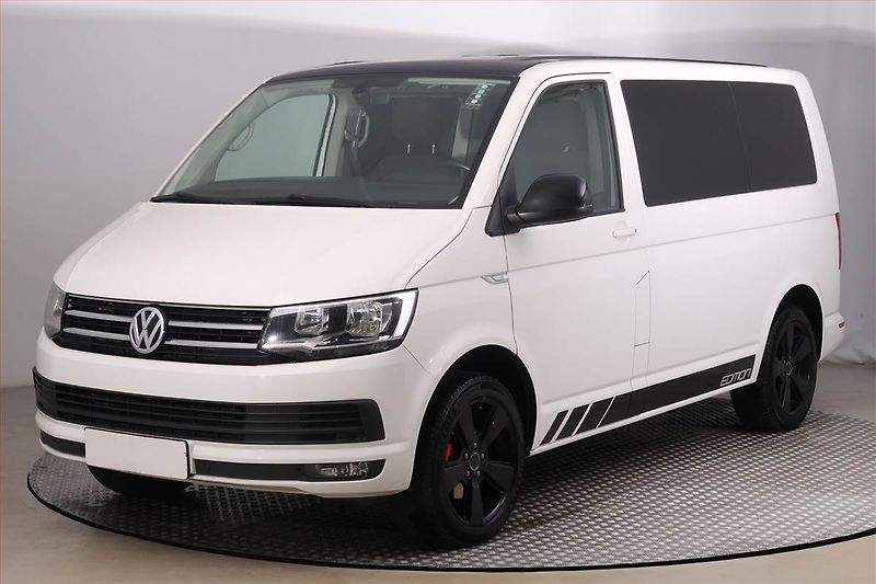 Volkswagen Multivan (2015) Comfortline 2.0 TDI, DPH - fotka 2 z 17