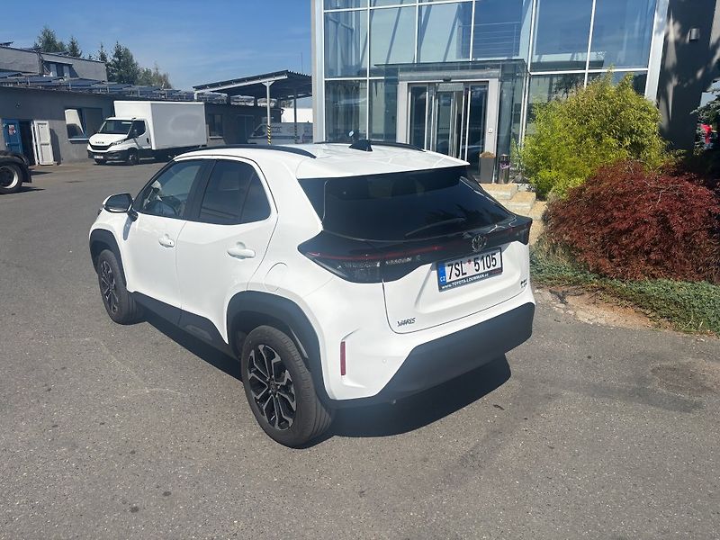 Toyota Yaris Cross 4x4 hybrid automat - fotka 7 z 19