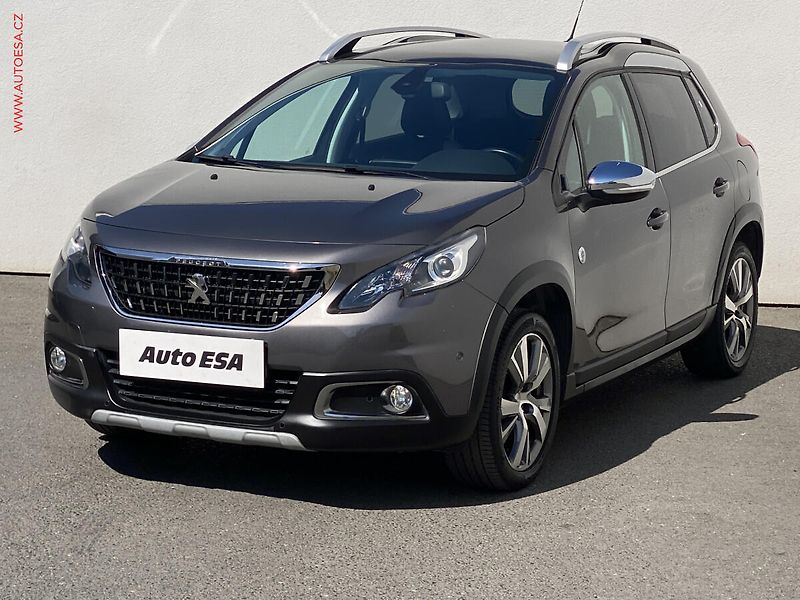 Peugeot 2008 (2017) 1.2PT, Crossway, navi, panor - fotka 3 z 17