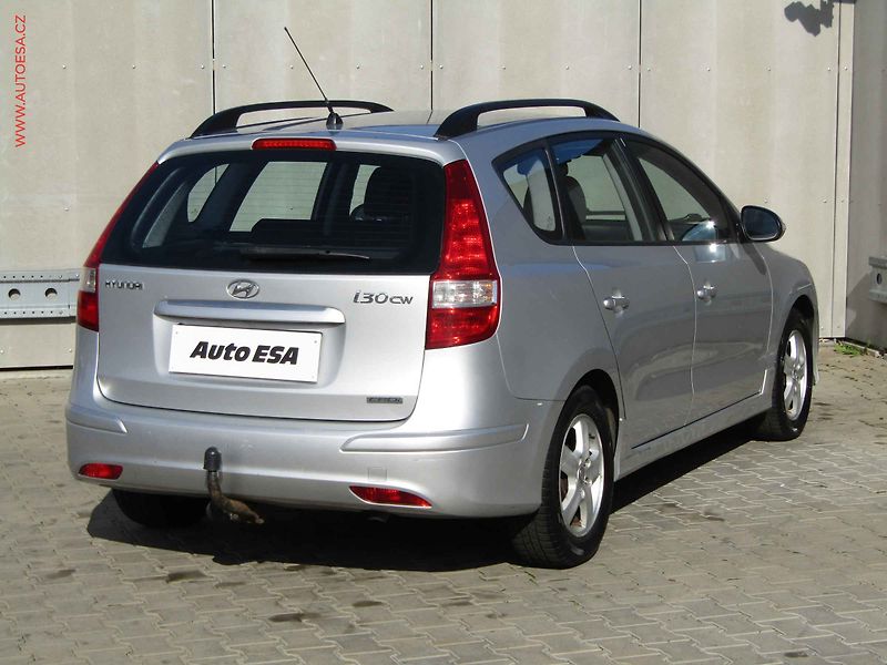 Hyundai i30 (2012) 1.6 CRDi, ČR, AC, tempo - fotka 4 z 16