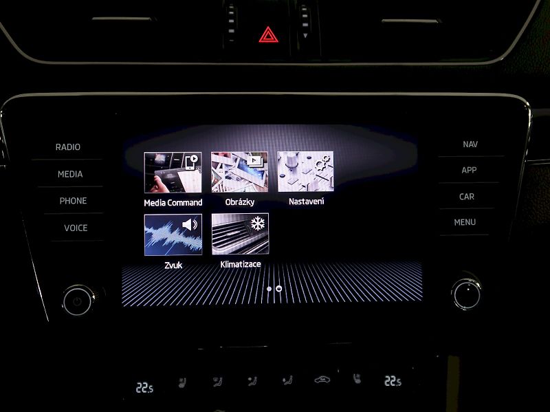 Škoda Superb (2020) LAURIN&KLEMENT 2.0TDI 140KW DS - fotka 25 z 48