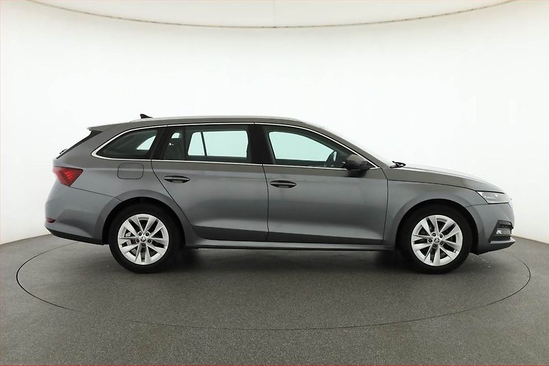 Škoda Octavia (2022) 2.0 TDI, ČR,1.maj, Serv.kniha - fotka 6 z 16