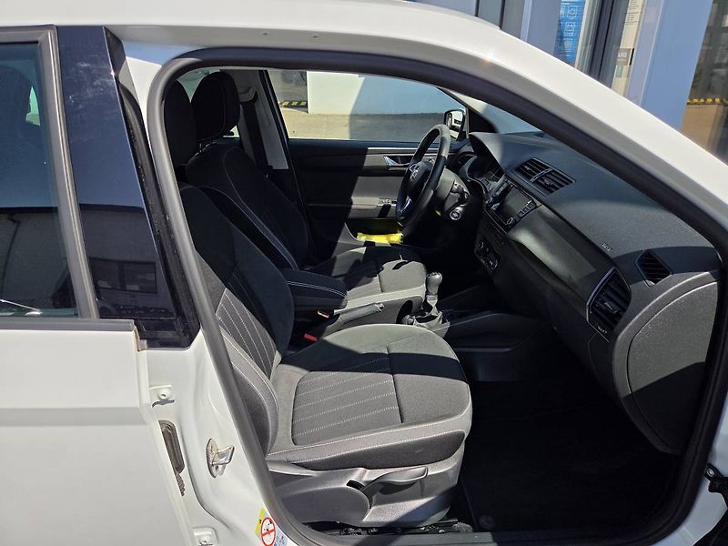 Škoda Fabia (2019) 1.0 TSI Style PLUS - fotka 29 z 32