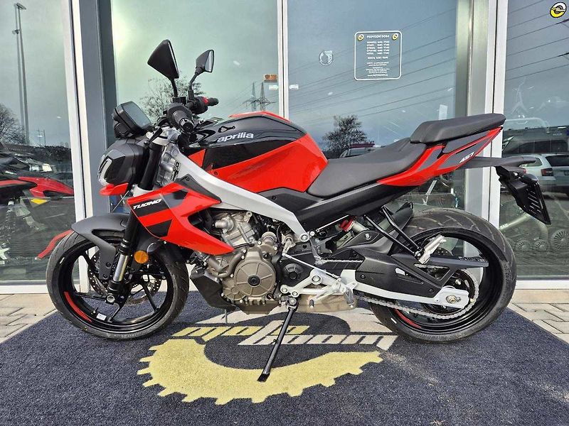 Aprilia (2026) Tuono 457 E5+ - fotka 28 z 38