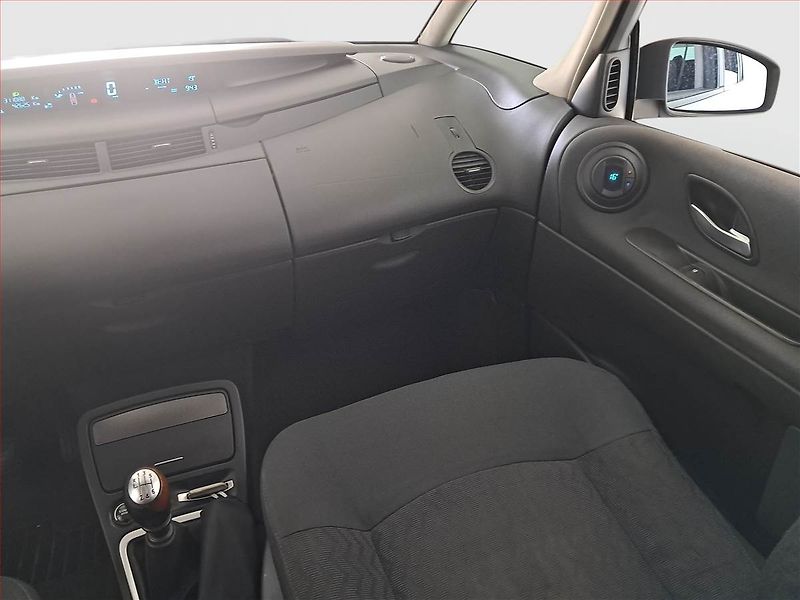 Renault Espace (2007) 2.0 dCi, nová STK, Tažné - fotka 8 z 16