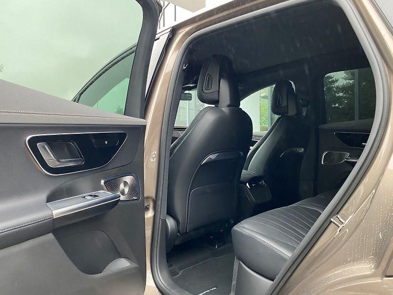 Mercedes-Benz EQE (2025) EQE SUV 350 4M - fotka 8 z 9