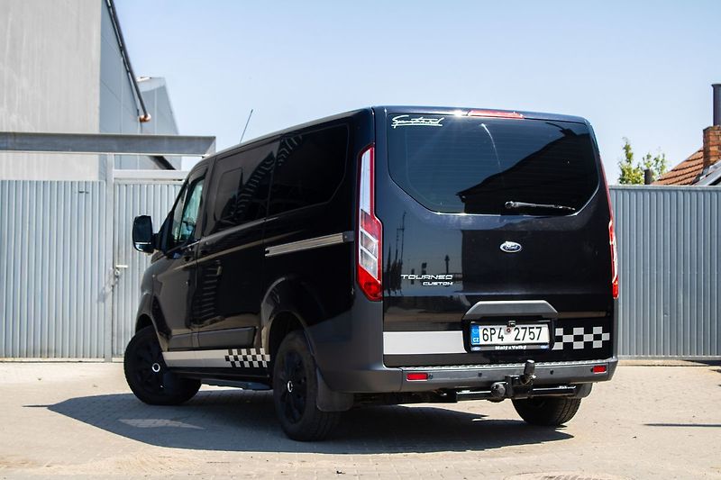 Ford Tourneo Custom - fotka 7 z 27
