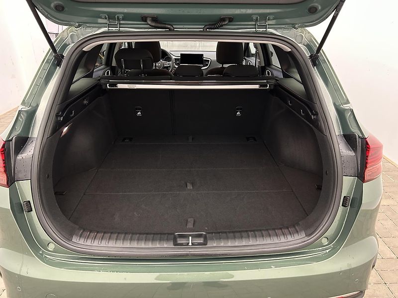 Kia Ceed 1.5 T-GDi GPF TOP (2025) - fotka 22 z 23