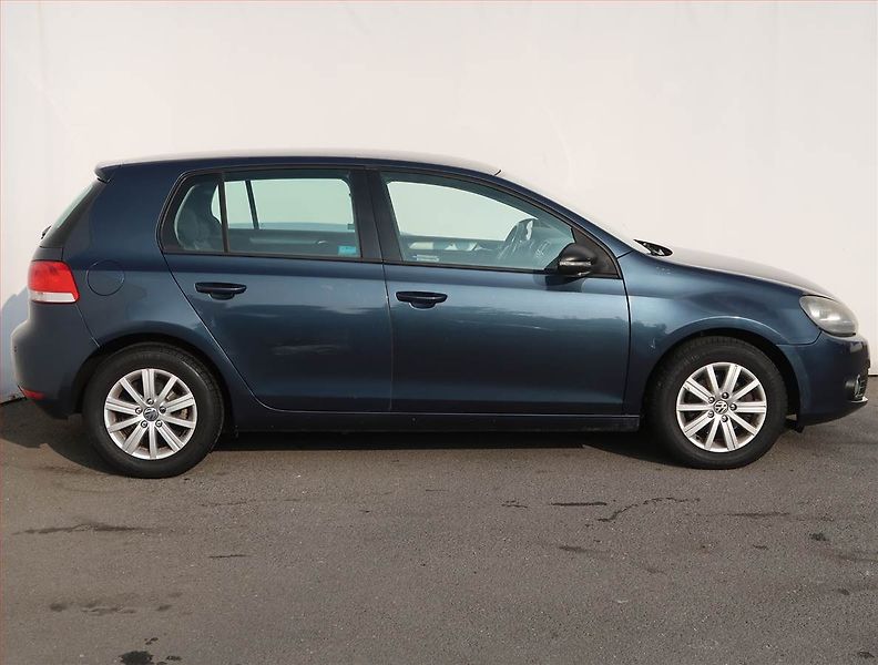 Volkswagen Golf (2011) 1.2 TSI, Tempomat - fotka 6 z 17