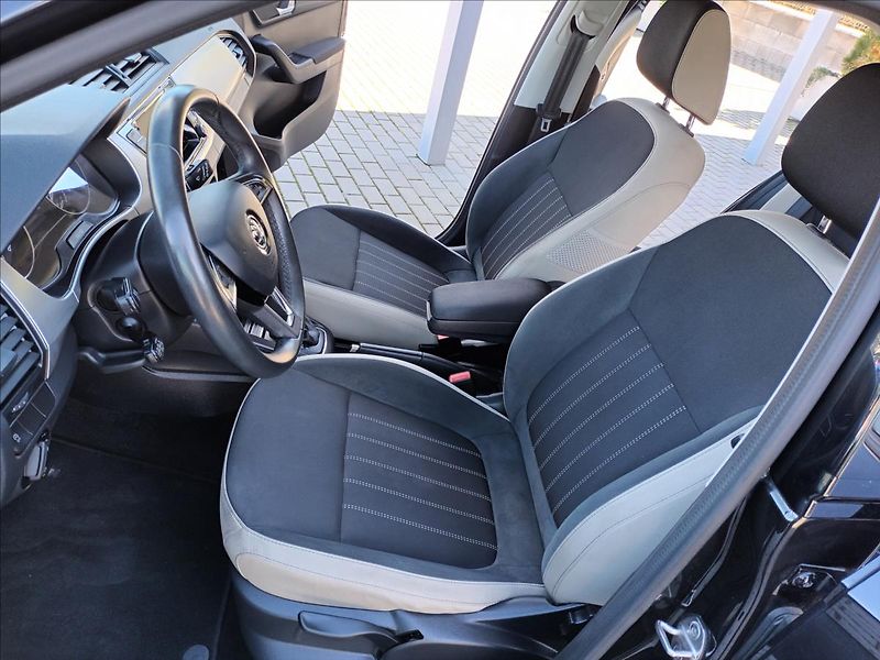 Škoda Fabia 1,0 TSI,81KW,DSG,STYLE,TAŽNÉ, - fotka 14 z 46