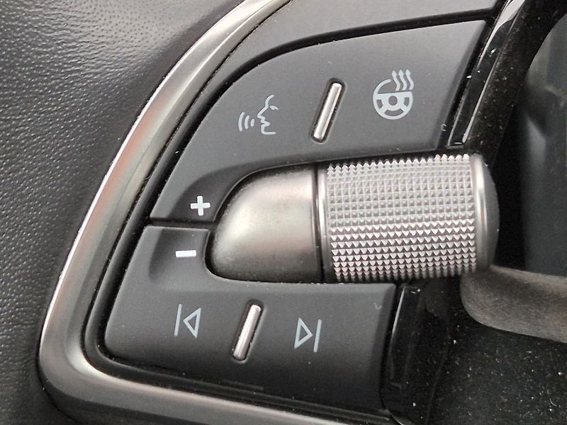 Škoda Kamiq Top Selection 1.0 TSI 85 kW - fotka 22 z 27