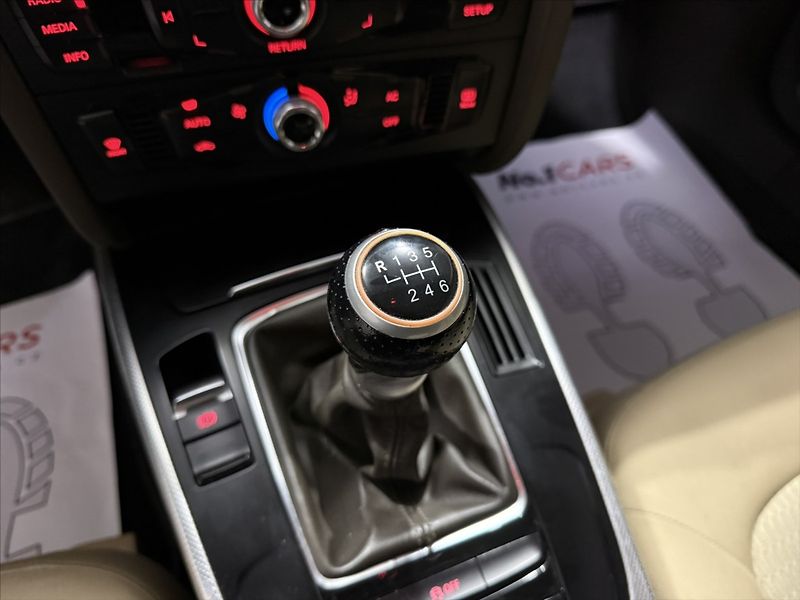 Audi A5 1,8   TFSI S-LINE BI-XEN ČR - fotka 12 z 21