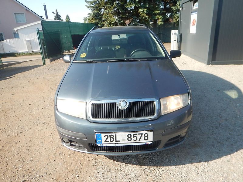 Škoda Fabia 1.4 i 74 kw KLIMA  - fotka 3 z 11