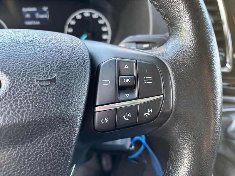 Ford Tourneo Custom 2,0 EcoBlue 136kW Titanium - fotka 25 z 36