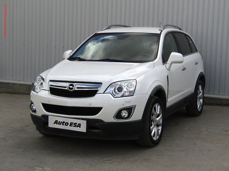 Opel Antara (2013) 2.2 CDTi 4x4, Cosmo, bixen - fotka 3 z 17