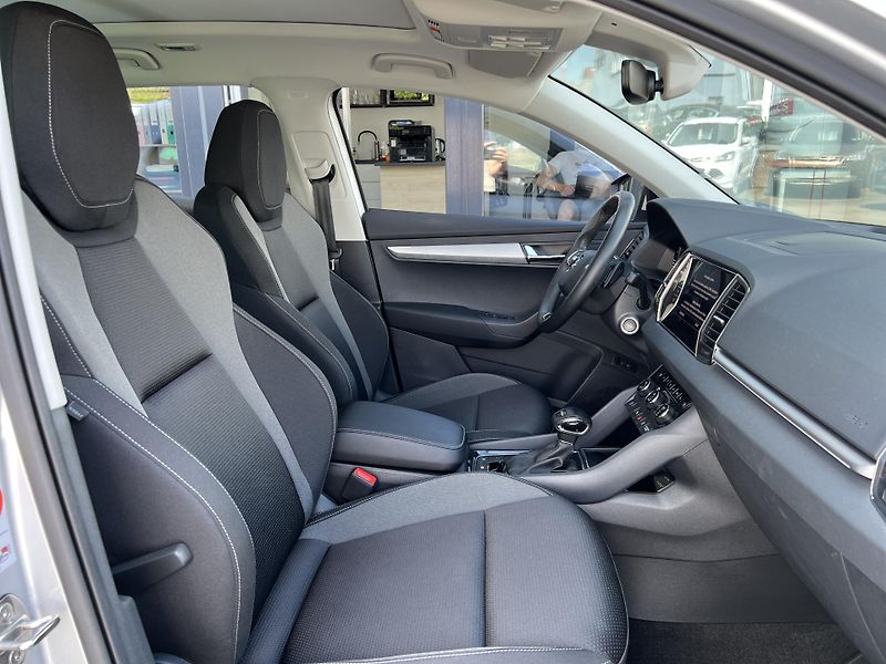 Škoda Karoq Style Plus 2.0TDi 85kw DSG ALU - fotka 40 z 49