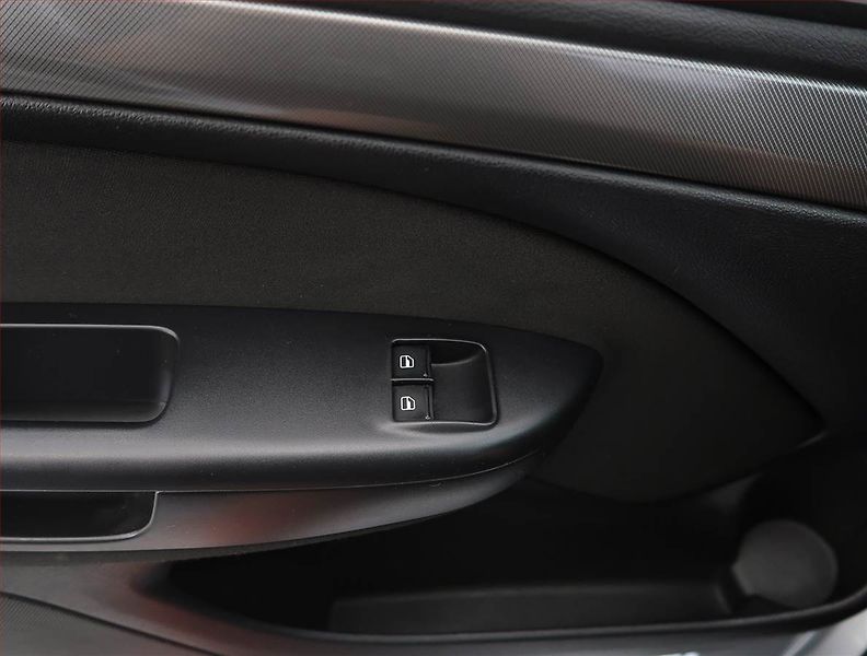 Škoda Octavia (2010) 2.0 TDI, Serv.kniha, Xenony - fotka 18 z 19