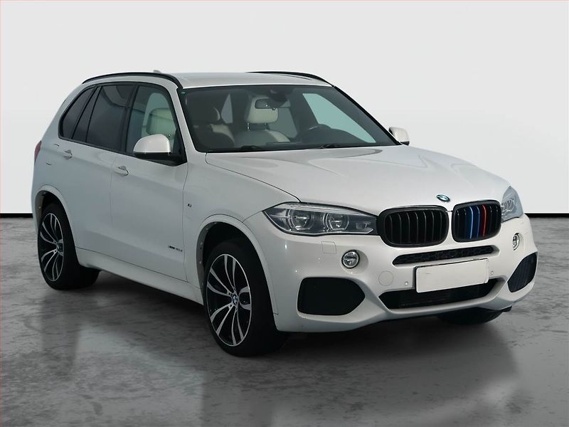 BMW X5 (2018) xDrive40d - fotografie inzerátu
