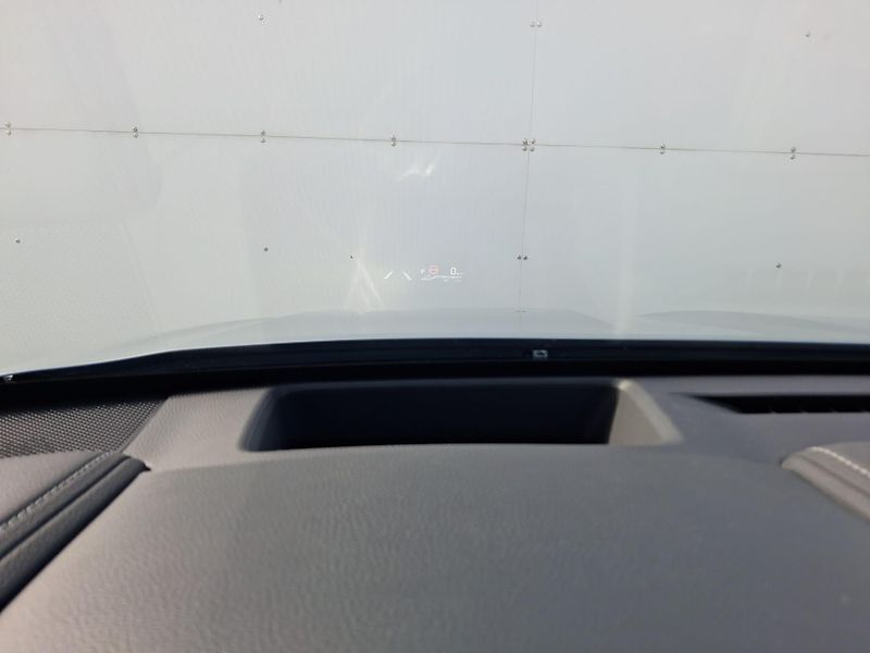 Toyota Highlander 2.5 HSD e-CVT AWD Executive - fotka 19 z 29