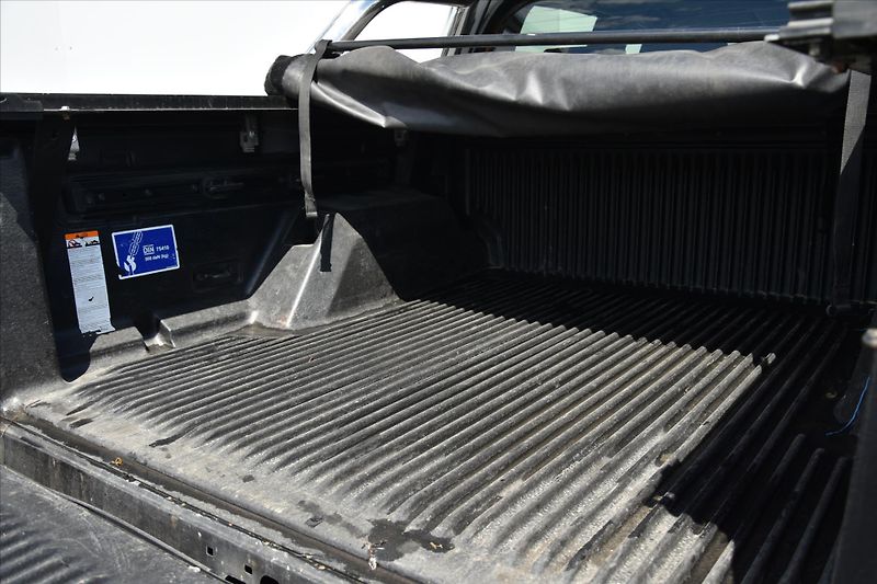 Ford Ranger 3.2 TDCI 4x4 A/T LIMITED - fotka 14 z 32