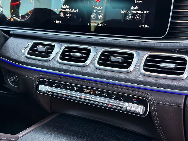 Mercedes-Benz GLS 400 d 4MATIC - fotka 29 z 39