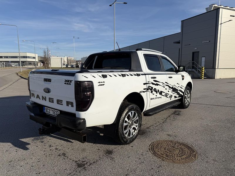 Ford Ranger 2.0 /125kW - fotka 5 z 22